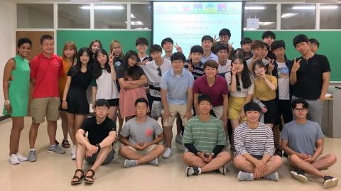 Dr. Roberts spent a week teaching the students from the Kyung Hee University Summer Active Learning Program for Excellence.